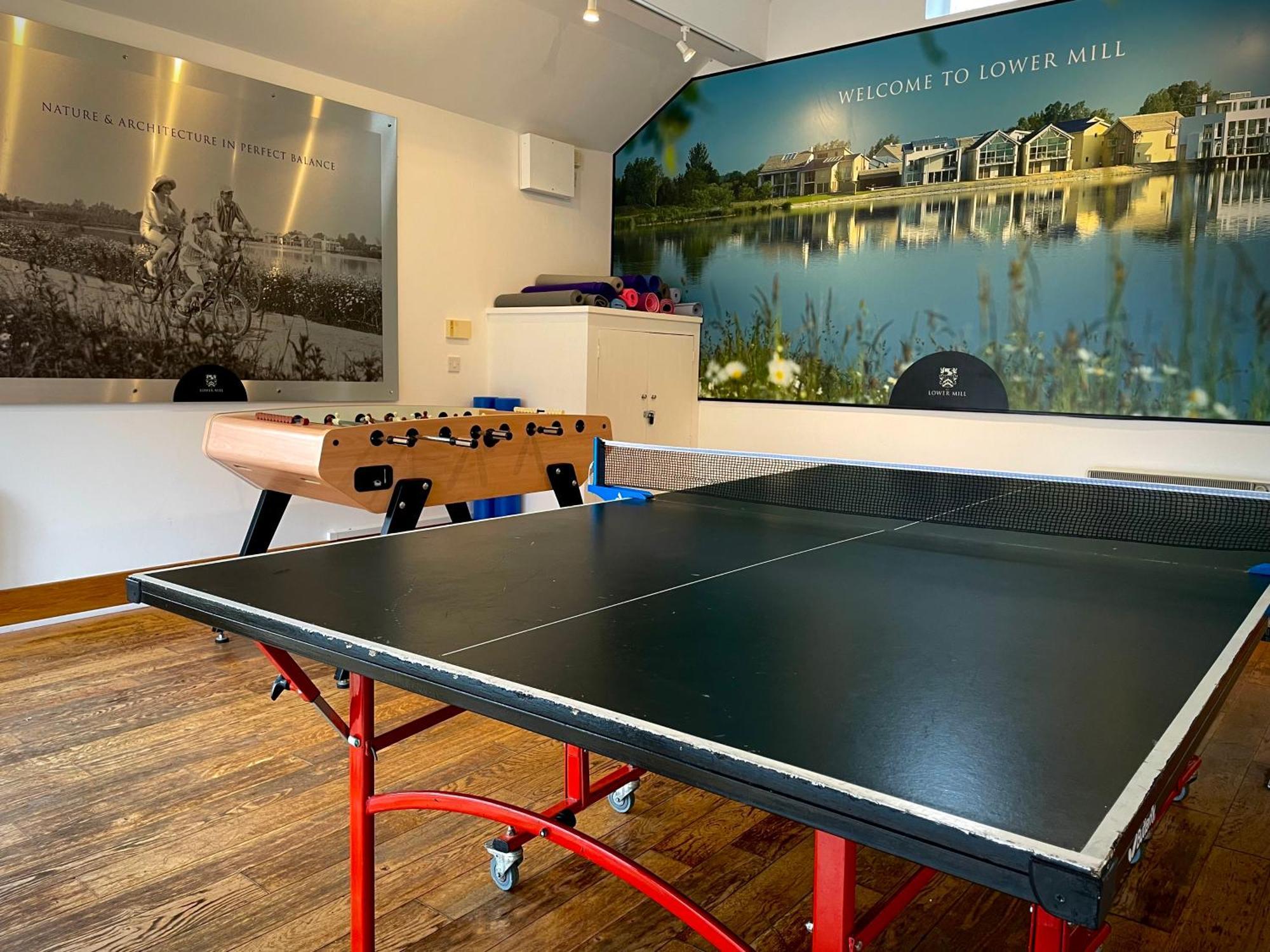 Cosy Cotswold Lodge By Your Home Here - Summer Sale For 3 Plus Nights - Ideal For Families With Log-Burner, Spa, Private Parking And Heated Swimming Pools Ashton Keynes Экстерьер фото